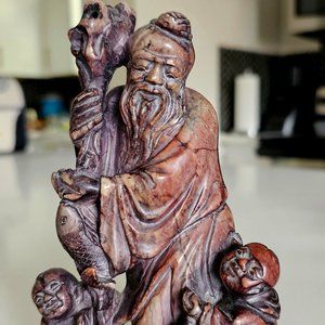 CHINESE CARVED SOAPSTONE FIGURINE